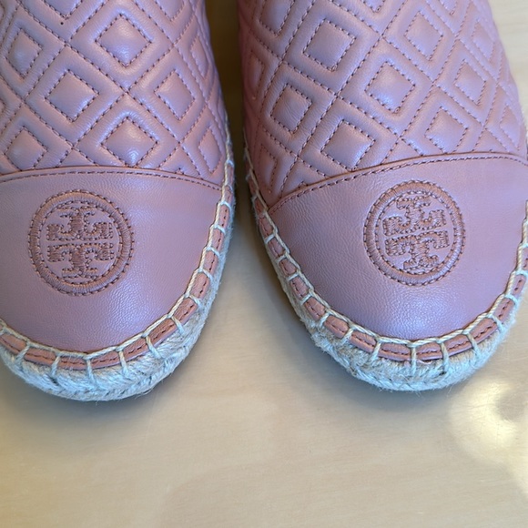 New Tory Burch Espadrille leather pink shoes. Size 8.5 - Picture 3 of 8